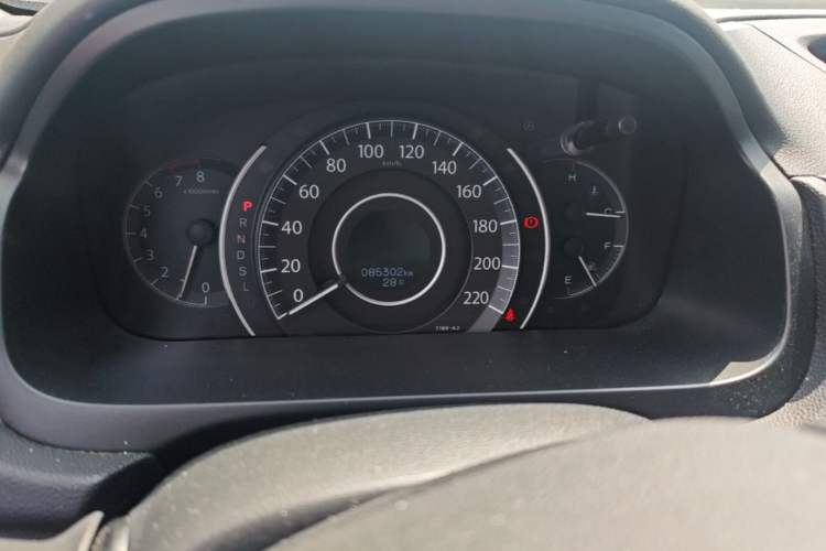 Used Honda CR-V 2015 2.4L two-wheel drive luxury version Instrument Cluster