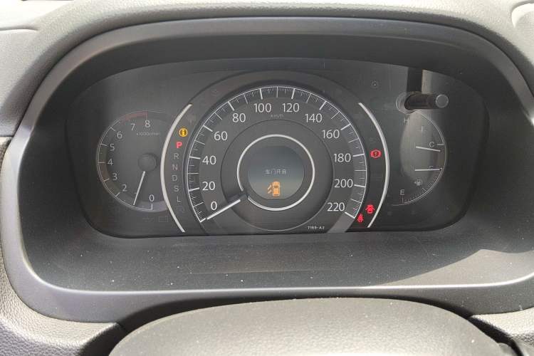 Used Honda CR-V 2015 2.0L two-wheel drive Fashion Edition Instrument Cluster