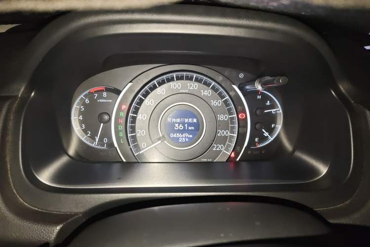 Used Honda CR-V 2015 2.4L four-wheel drive luxury version Instrument Cluster