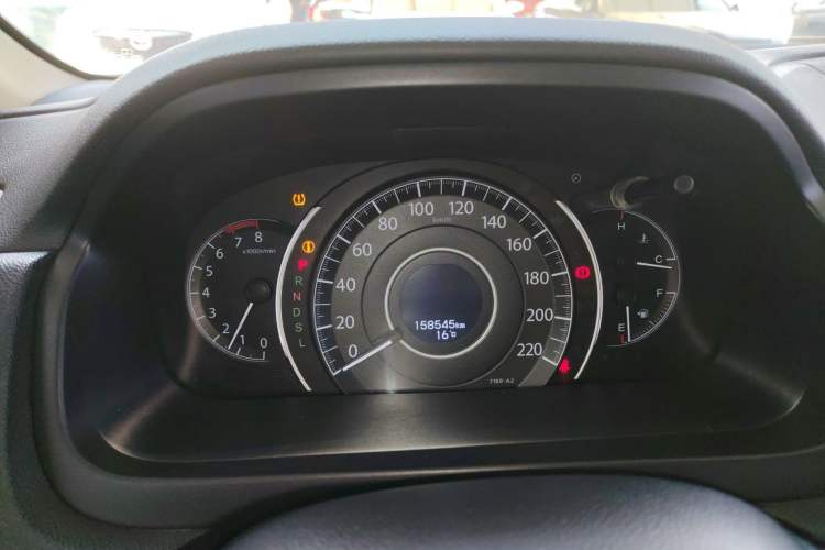 Used Honda CR-V 2015 2.4L four-wheel drive luxury version Instrument Cluster