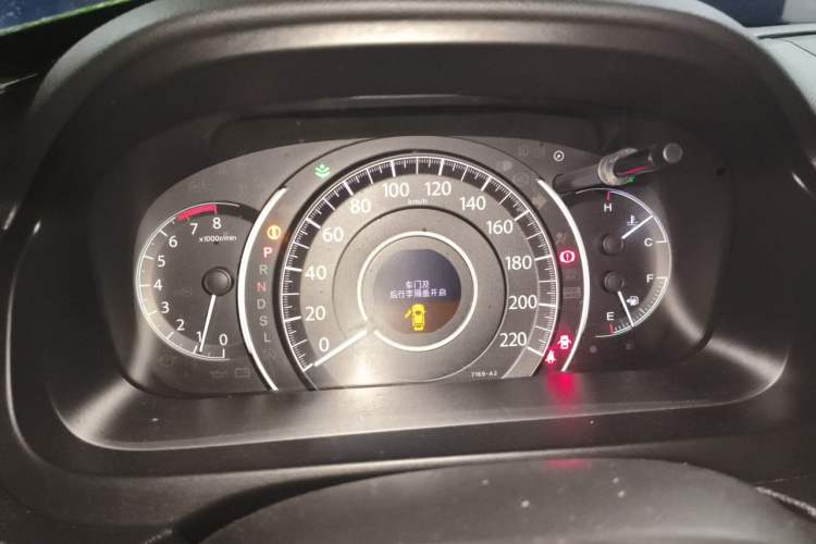 Used Honda CR-V 2015 2.0L two-wheel drive urban version Instrument Cluster