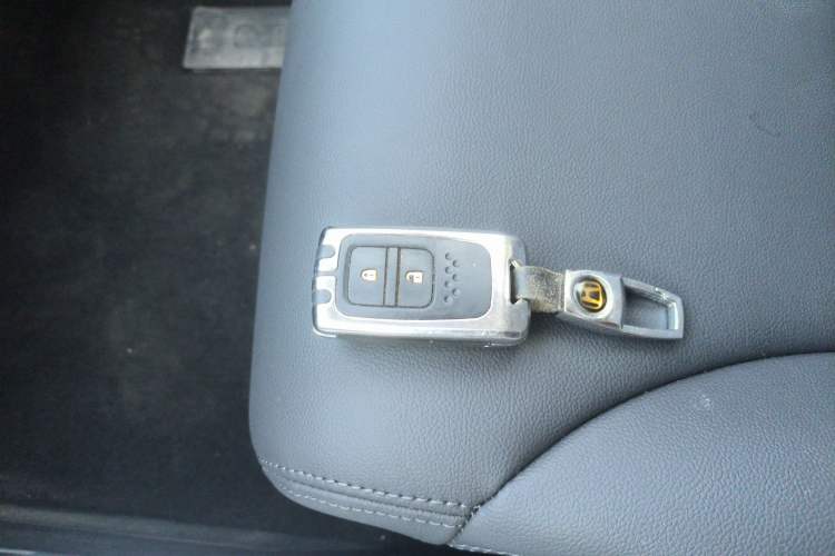 Used Honda CR-V 2015 2.0L two-wheel drive Fashion Edition Interior 1