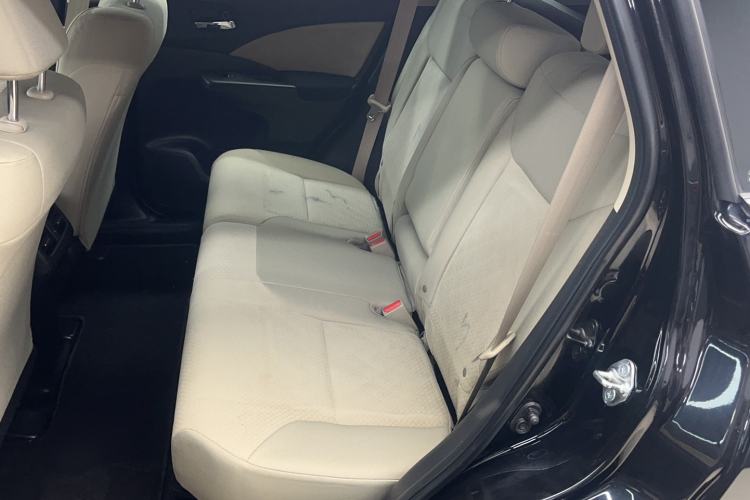 Used Honda CR-V 2015 2.0L two-wheel drive urban version Interior 14