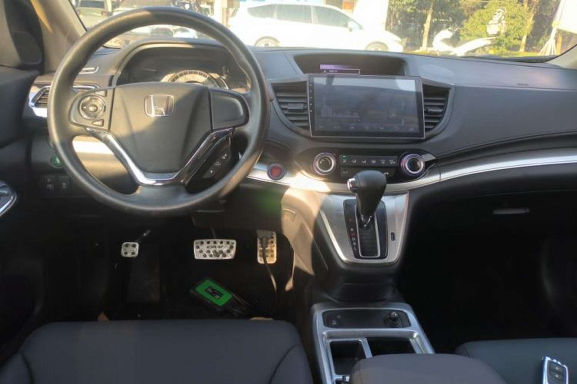 Used Honda CR-V 2015 2.0L two-wheel drive Fashion Edition Interior 2