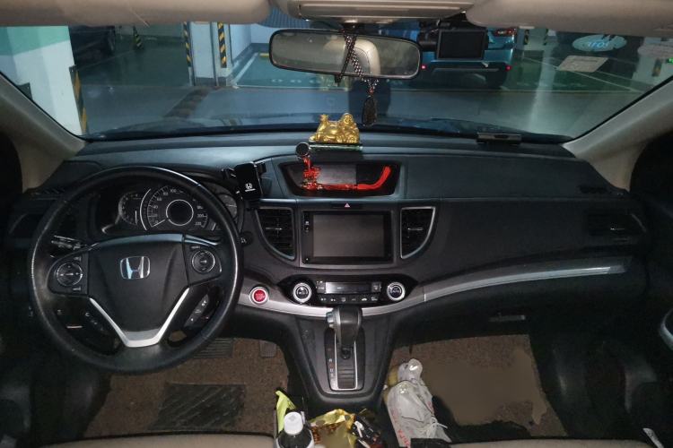 Used Honda CR-V 2015 2.4L two-wheel drive luxury version Interior 2