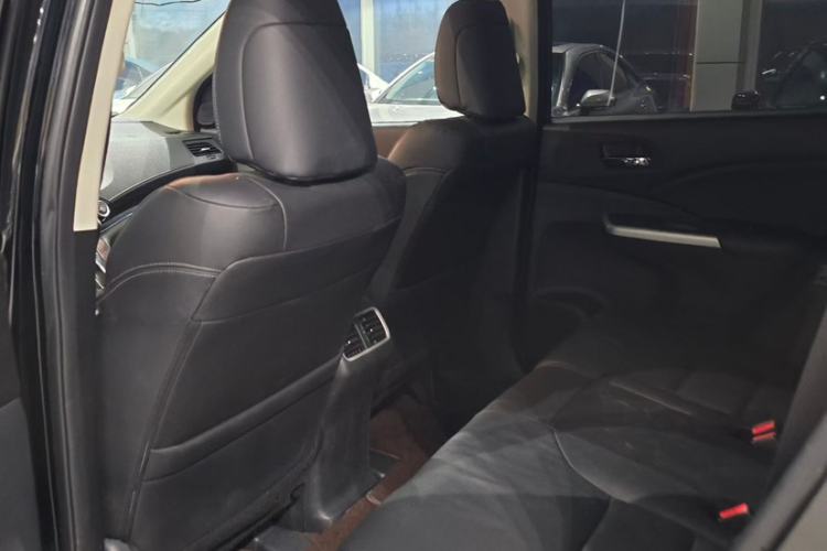 Used Honda CR-V 2015 2.4L Four-Wheel Drive Prestige Edition Interior 3