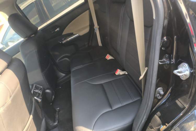 Used Honda CR-V 2015 2.0L two-wheel drive Fashion Edition Interior 4