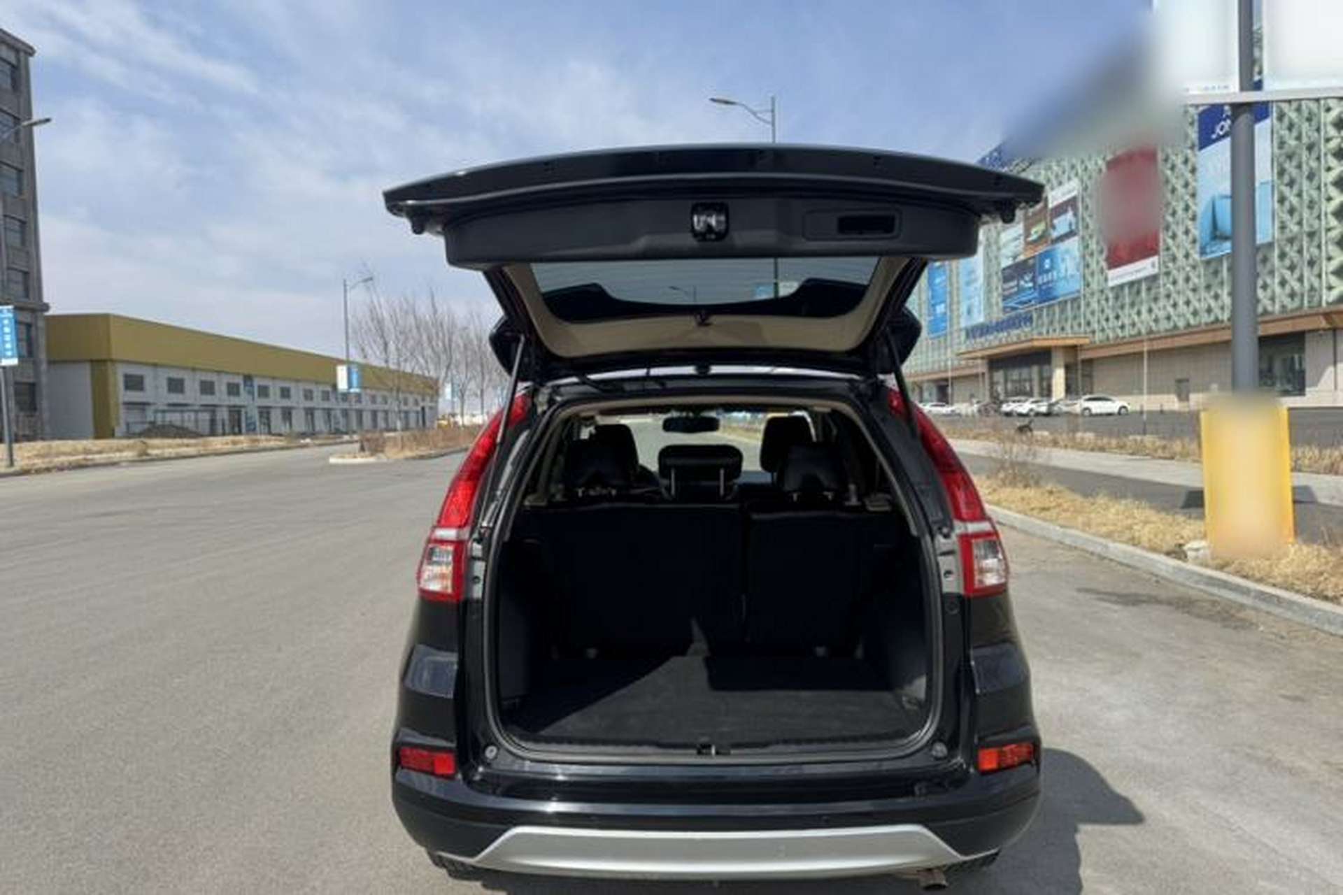 Used Honda CR-V 2015 2.0L two-wheel drive Fashion Edition Interior 4