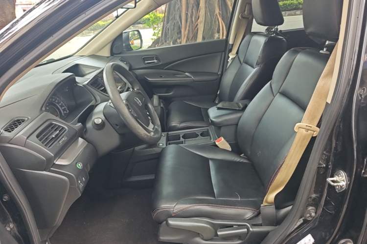 Used Honda CR-V 2015 2.0L two-wheel drive Fashion Edition Left Front Seat