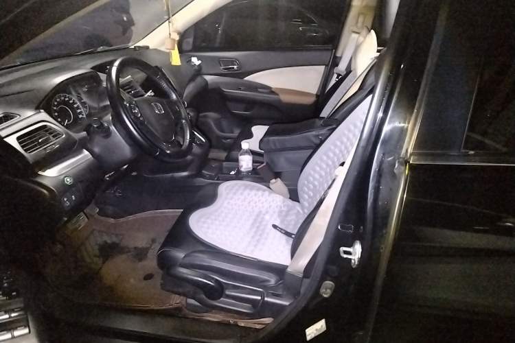 Used Honda CR-V 2015 2.0L two-wheel drive Fashion Edition Left Front Seat