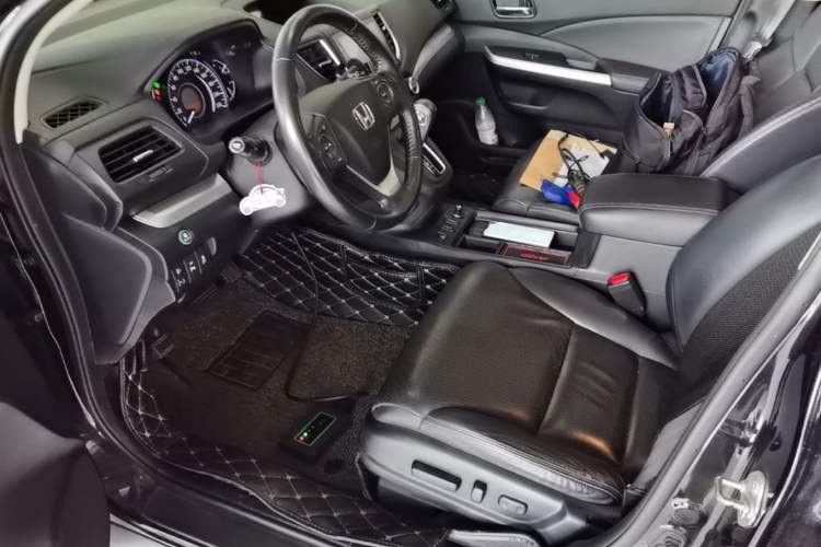 Used Honda CR-V 2015 2.4L two-wheel drive luxury version Left Front Seat