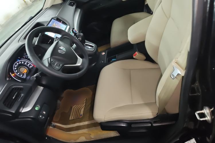 Used Honda CR-V 2015 2.0L two-wheel drive Fashion Edition Left Front Seat