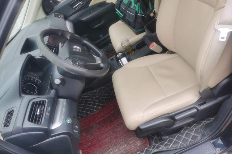 Used Honda CR-V 2015 2.0L two-wheel drive Fashion Edition Left Front Seat