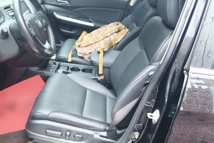 Used Honda CR-V 2015 2.4L two-wheel drive luxury version Left Front Seat