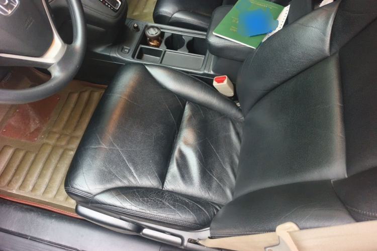 Used Honda CR-V 2015 2.0L two-wheel drive urban version Left Front Seat
