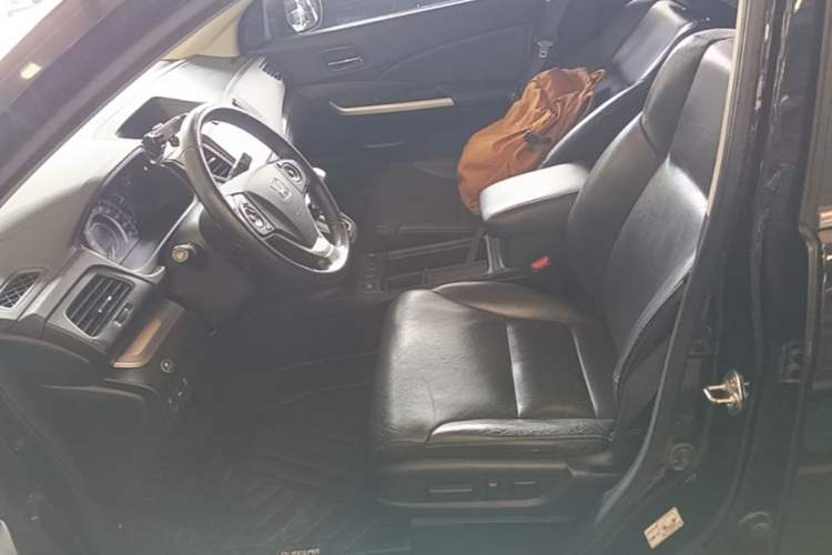 Used Honda CR-V 2015 2.4L two-wheel drive luxury version Left Front Seat