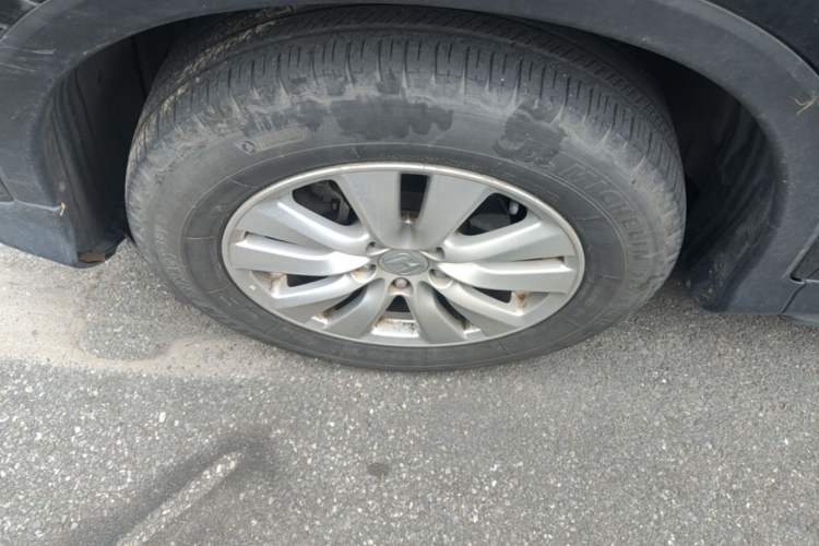 Used Honda CR-V 2015 2.0L two-wheel drive Fashion Edition Left Front Wheel Hub