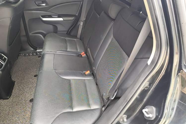 Used Honda CR-V 2015 2.4L two-wheel drive luxury version Left Rear Seat