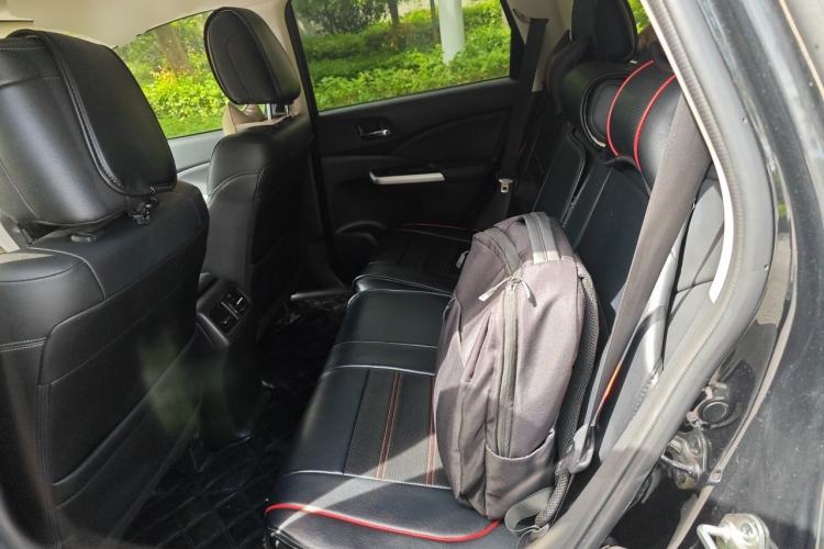 Used Honda CR-V 2015 2.4L two-wheel drive luxury version Left Rear Seat