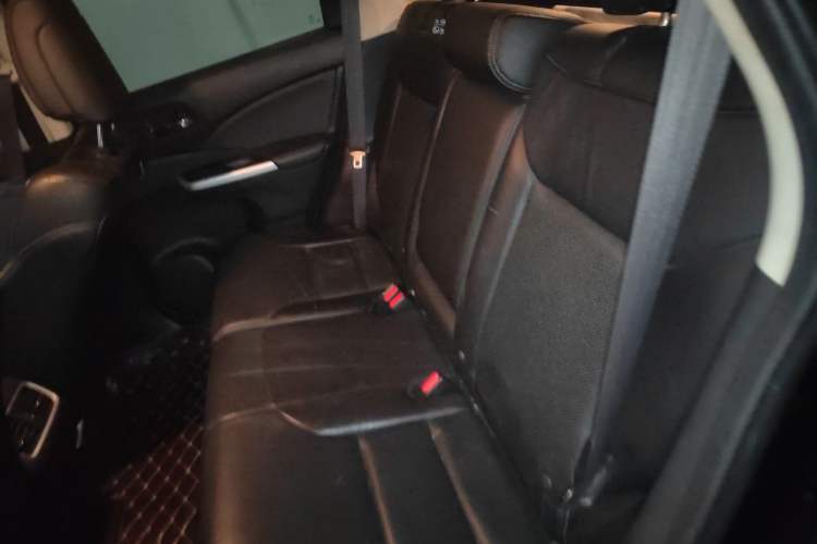 Used Honda CR-V 2015 2.4L Four-Wheel Drive Prestige Edition Left Rear Seat
