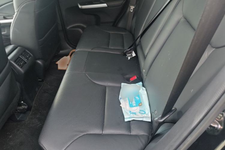 Used Honda CR-V 2015 2.4L two-wheel drive luxury version Left Rear Seat