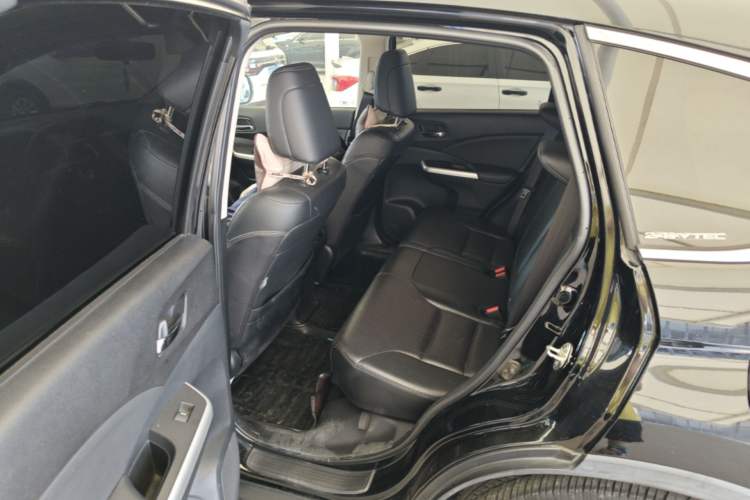 Used Honda CR-V 2015 2.4L two-wheel drive luxury version Left Rear Seat