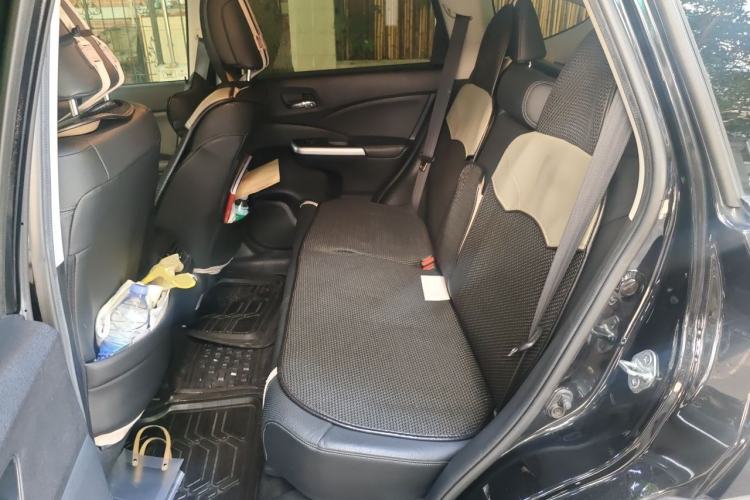 Used Honda CR-V 2015 2.4L two-wheel drive luxury version Left Rear Seat