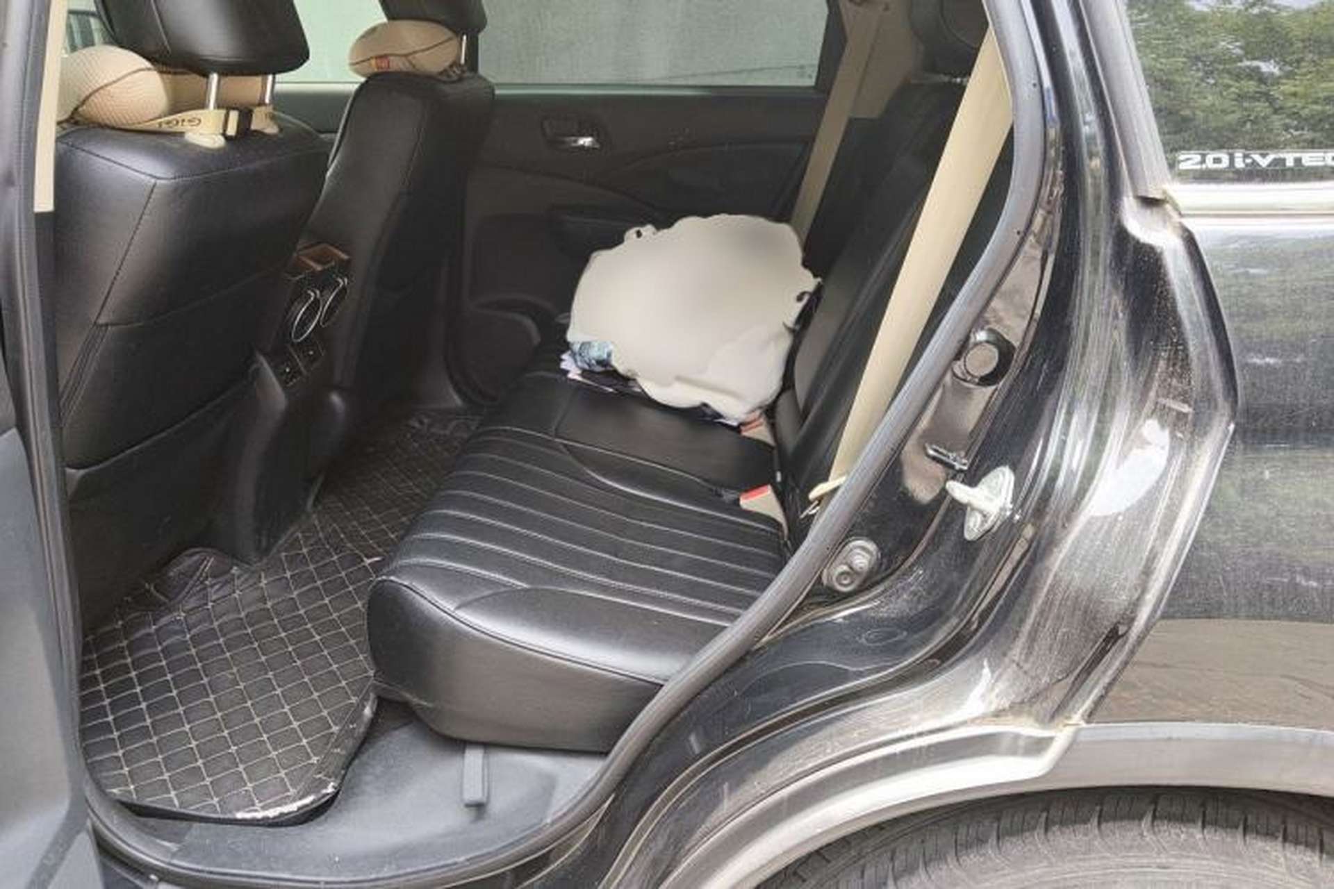 Used Honda CR-V 2015 2.0L two-wheel drive Fashion Edition Left Rear Seat