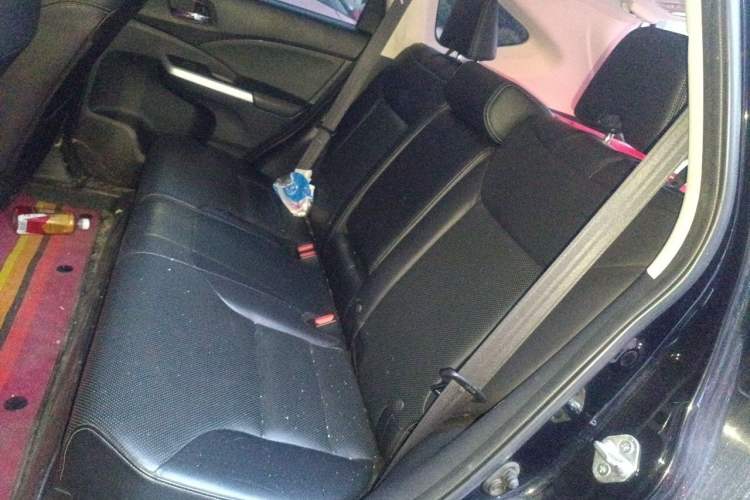 Used Honda CR-V 2015 2.4L two-wheel drive luxury version Left Rear Seat
