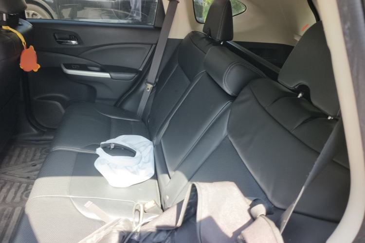 Used Honda CR-V 2015 2.4L two-wheel drive luxury version Left Rear Seat