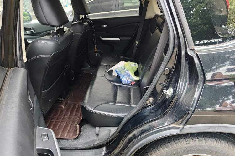 Used Honda CR-V 2015 2.4L two-wheel drive luxury version Left Rear Seat