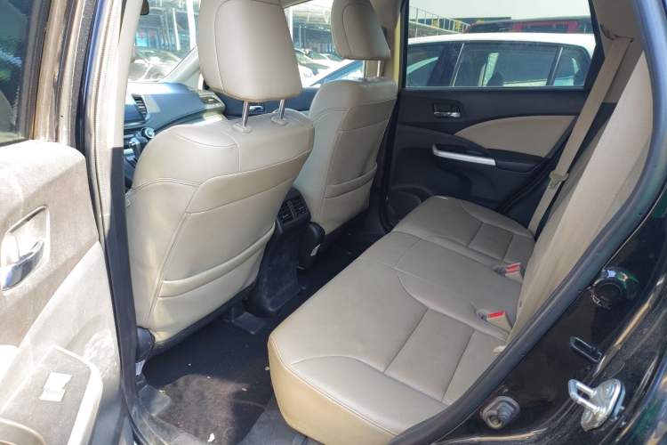 Used Honda CR-V 2015 2.4L two-wheel drive luxury version Left Rear Seat