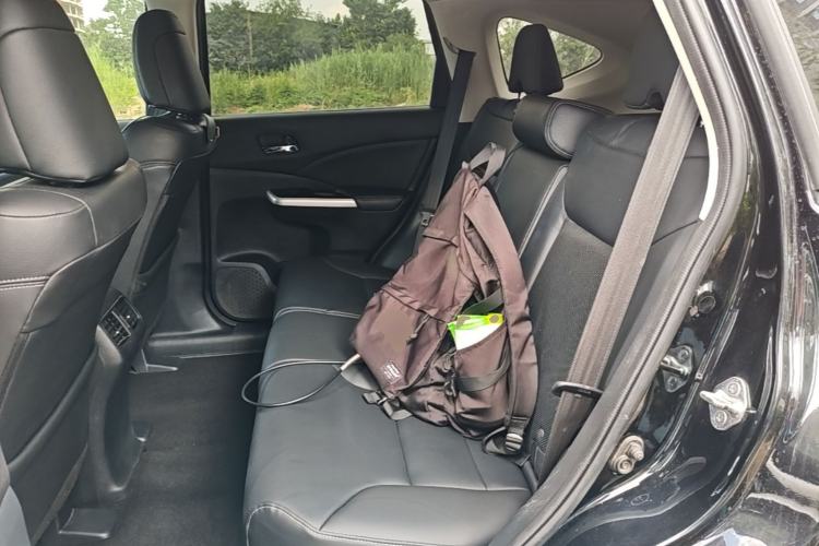 Used Honda CR-V 2015 2.4L two-wheel drive luxury version Left Rear Seat