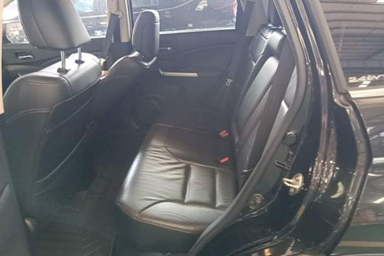Used Honda CR-V 2015 2.4L two-wheel drive luxury version Left Rear Seat