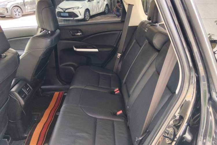 Used Honda CR-V 2015 2.4L four-wheel drive luxury version Left Rear Seat
