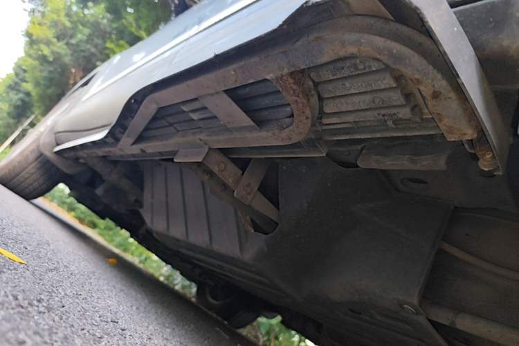 Used Honda CR-V 2015 2.0L two-wheel drive Fashion Edition Left Side Sill