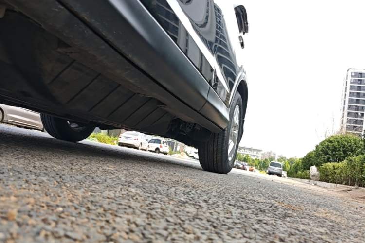 Used Honda CR-V 2015 2.4L two-wheel drive luxury version Left Side Sill