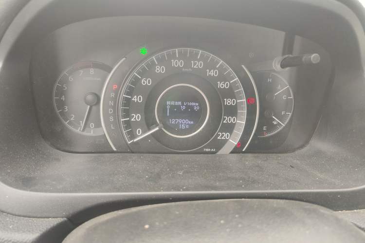 Used Honda CR-V 2015 2.0L two-wheel drive Fashion Edition Odometer Close Up