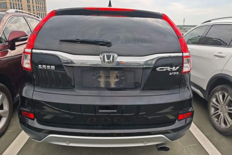 Used Honda CR-V 2015 2.4L two-wheel drive luxury version Rear