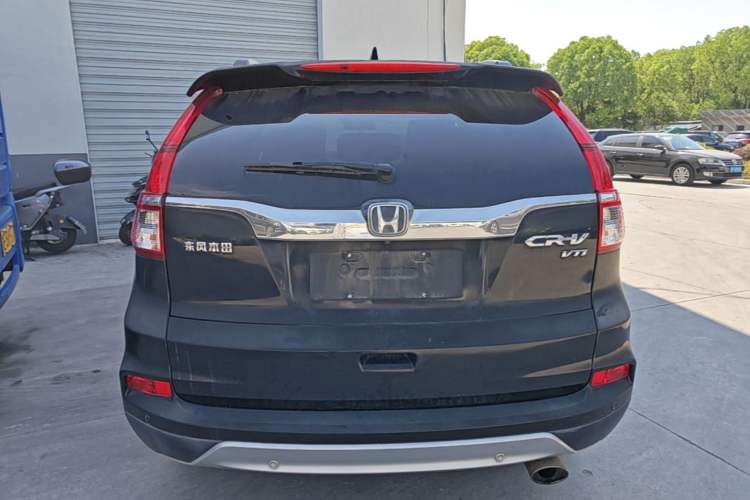Used Honda CR-V 2015 2.4L two-wheel drive luxury version Rear