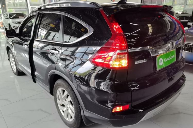 Used Honda CR-V 2015 2.4L two-wheel drive luxury version Rear Left 45 Deg