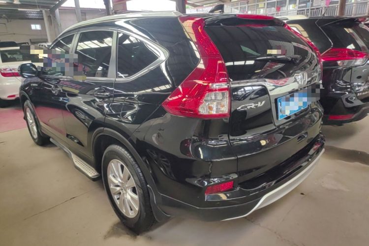 Used Honda CR-V 2015 2.0L two-wheel drive Fashion Edition Rear Left 45 Deg