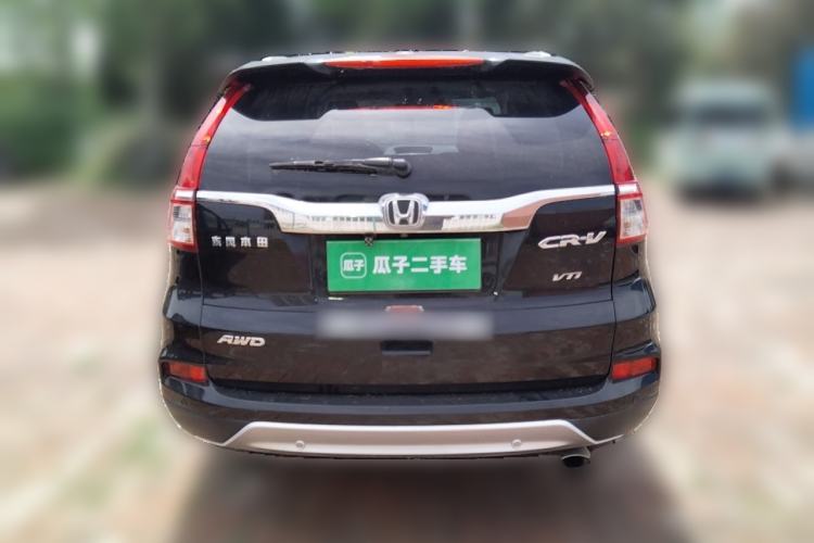 Used Honda CR-V 2015 2.4L four-wheel drive luxury version Rear