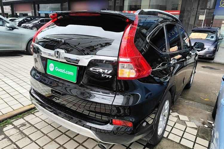 Used Honda CR-V 2015 2.4L two-wheel drive luxury version Rear Right 45 Deg