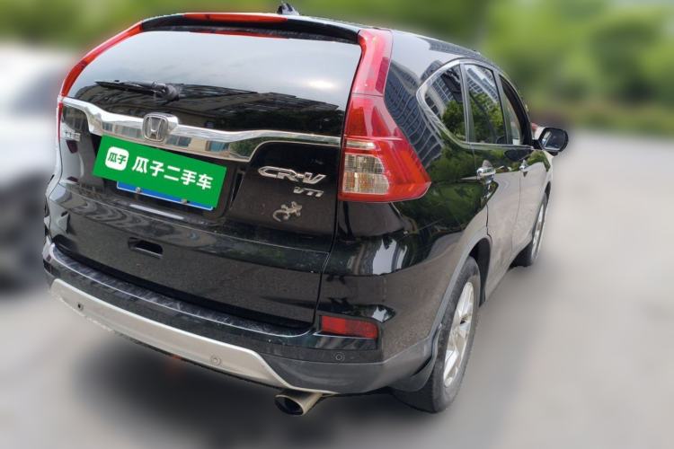 Used Honda CR-V 2015 2.4L two-wheel drive luxury version Rear Right 45 Deg