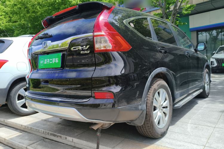 Used Honda CR-V 2015 2.0L two-wheel drive Fashion Edition Rear Right 45 Deg