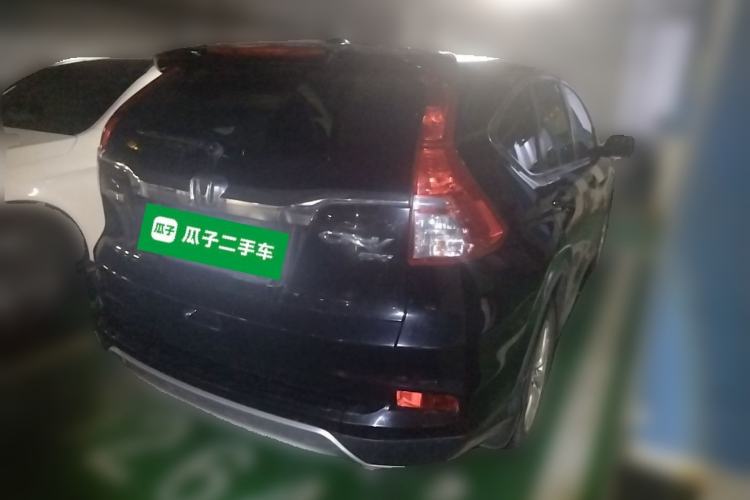 Used Honda CR-V 2015 2.0L two-wheel drive Fashion Edition Rear Right 45 Deg