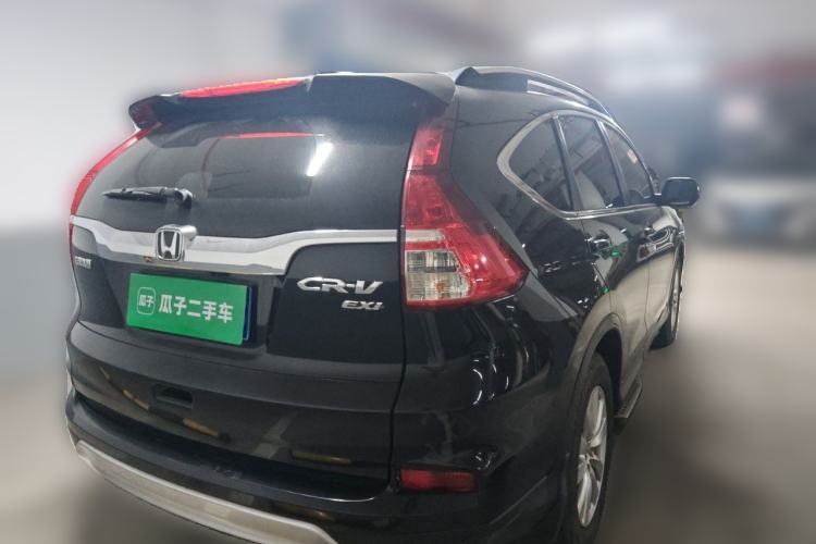 Used Honda CR-V 2015 2.0L two-wheel drive Fashion Edition Rear Right 45 Deg