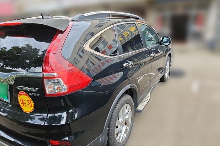 Used Honda CR-V 2015 2.4L two-wheel drive luxury version Rear Right 45 Deg