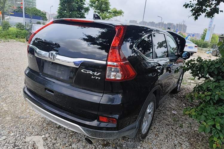 Used Honda CR-V 2015 2.4L two-wheel drive luxury version Rear Right 45 Deg